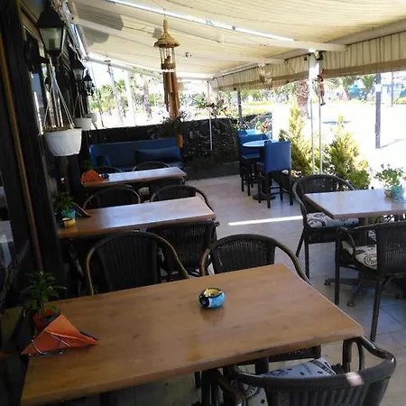 Marina Pansiyon&cafe Çeşme