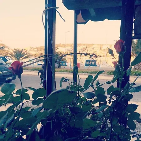 Marina Pansiyon&cafe Çeşme